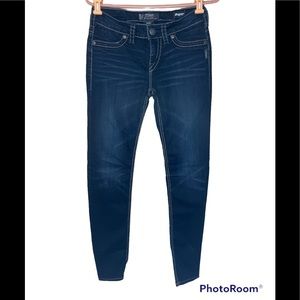 Silver Suki mid rise super stretch super skinny jeans